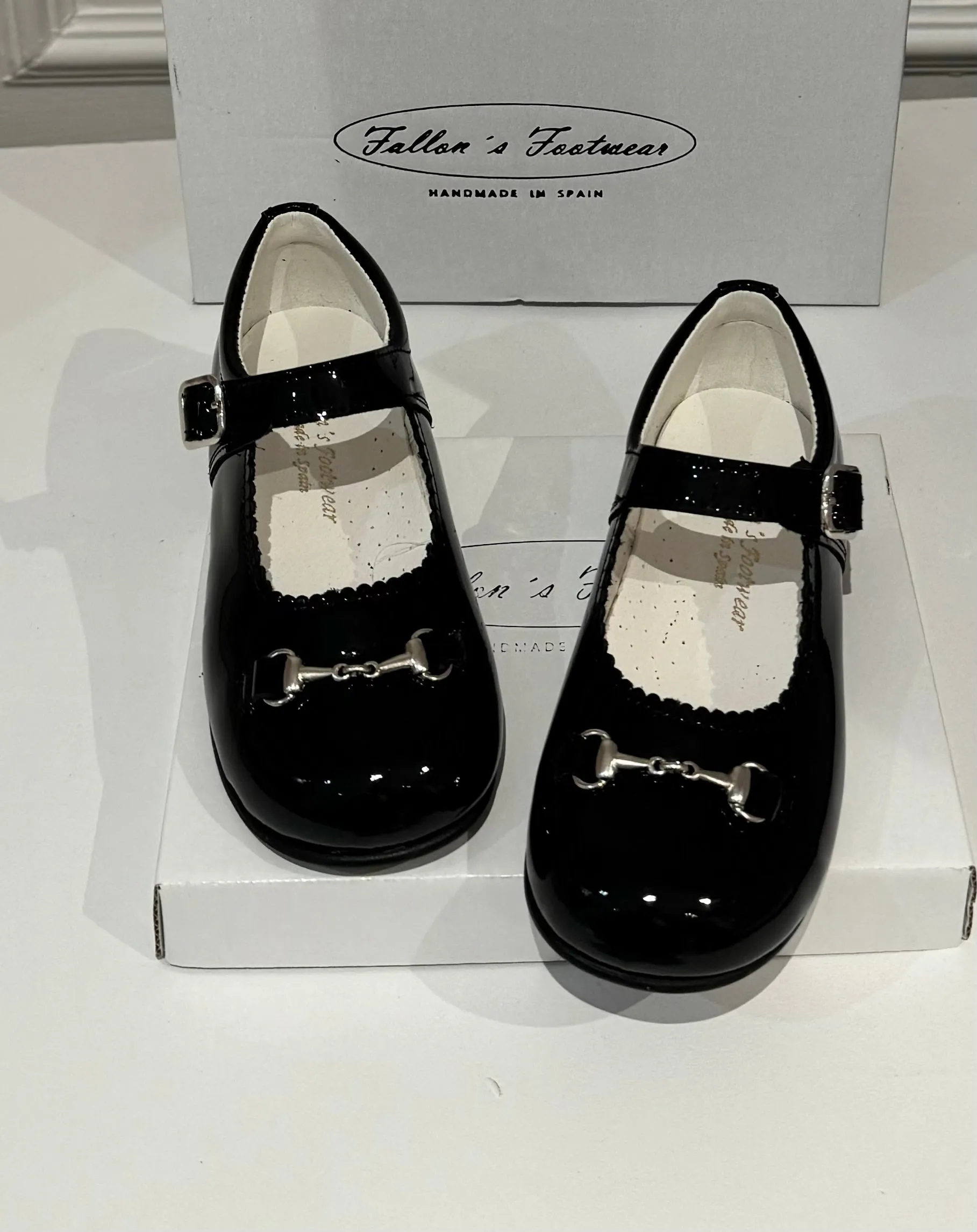 6270-2   Black Shoe with Horsebit Buckle