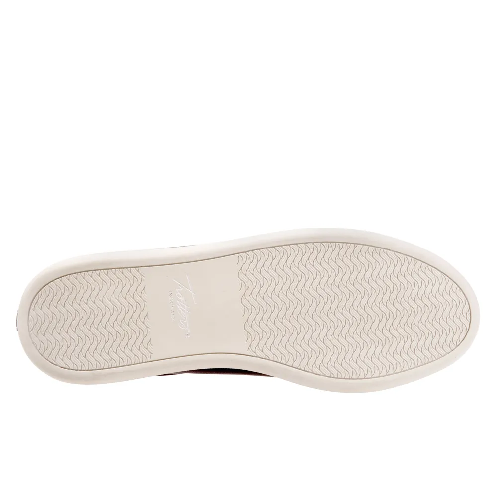 Avrille Slip-On Sneaker (T2051)