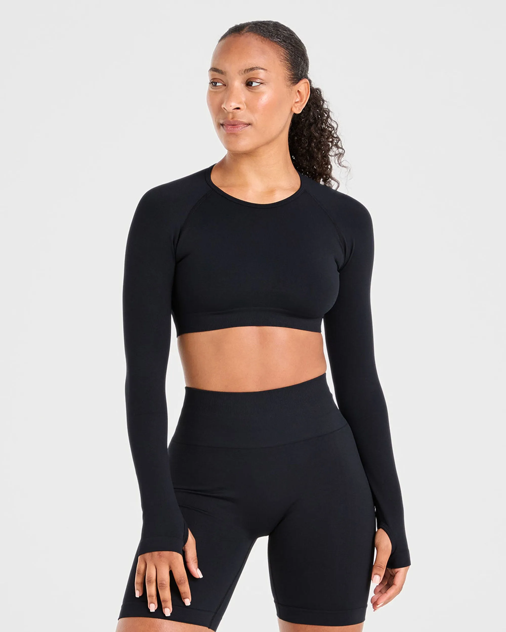 Power Seamless Long Sleeve Crop Top - Black