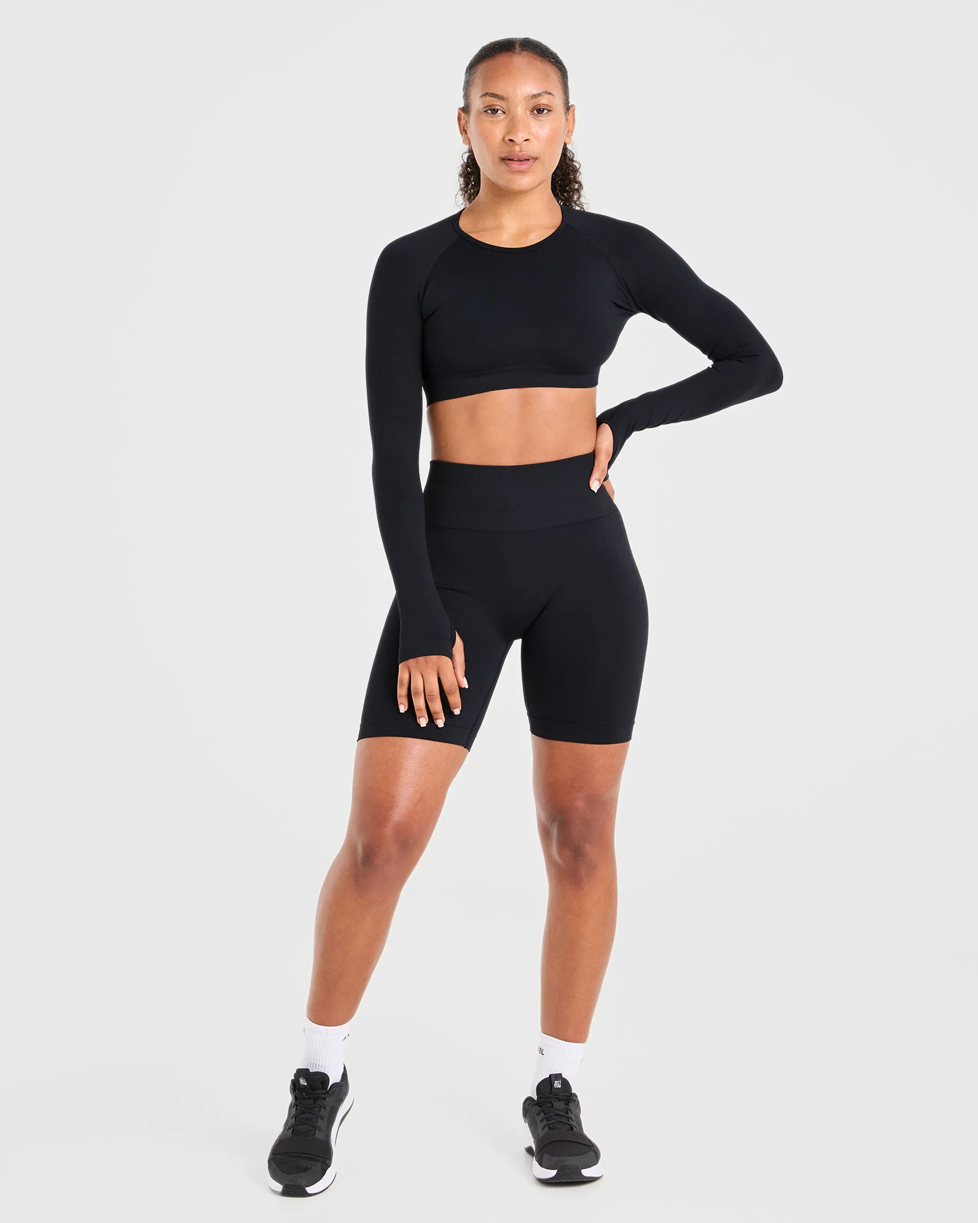 Power Seamless Long Sleeve Crop Top - Black