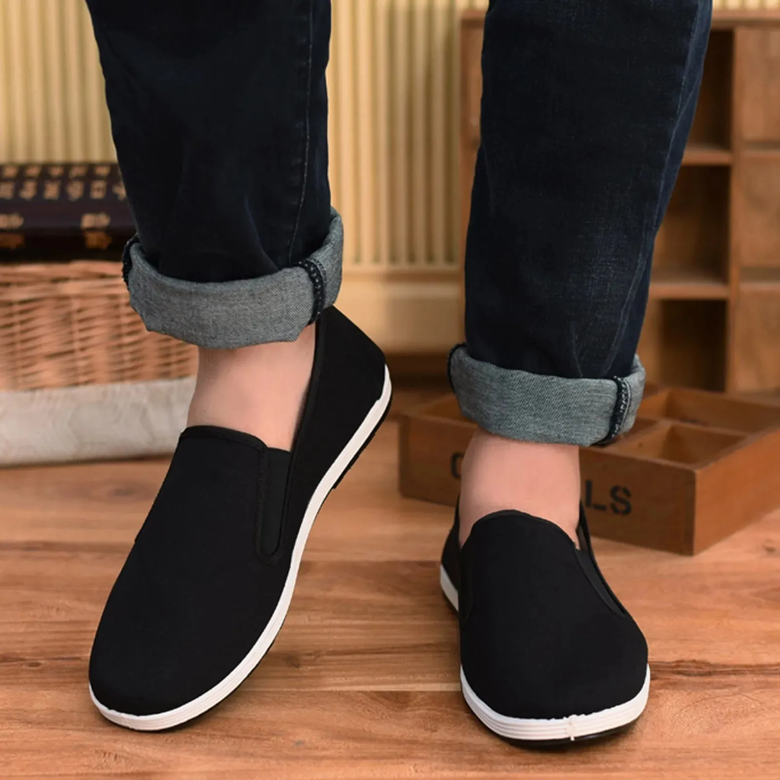 Solid Shoes Leisure Breathable Men Lazy Shoes Sports Color Outdoor Slip-On Men'S Mens Running Shoes Men'S Athletic Sneaker New