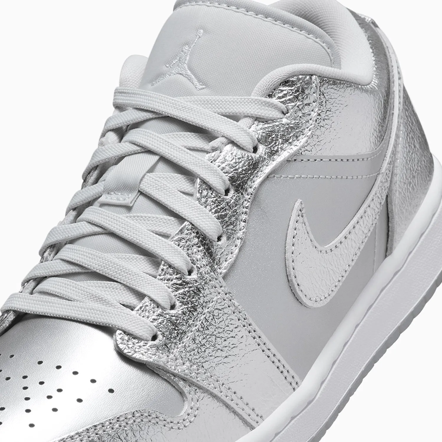 Women's Air Jordan 1 SE "Metallic Silver"